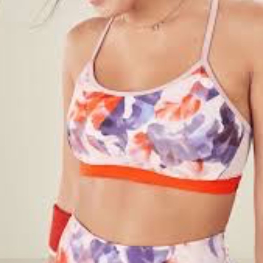 New Fabletics Maeve Reversible Workout Sports Bra